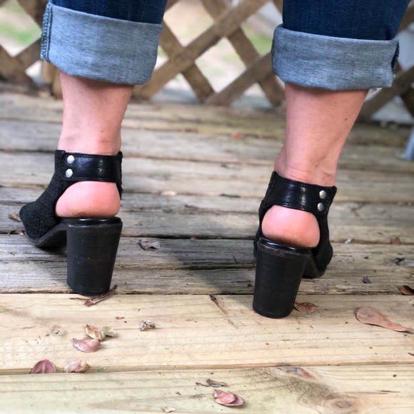 Real leather “vero cuoio” black open-toe heels - Picture 4 of 6